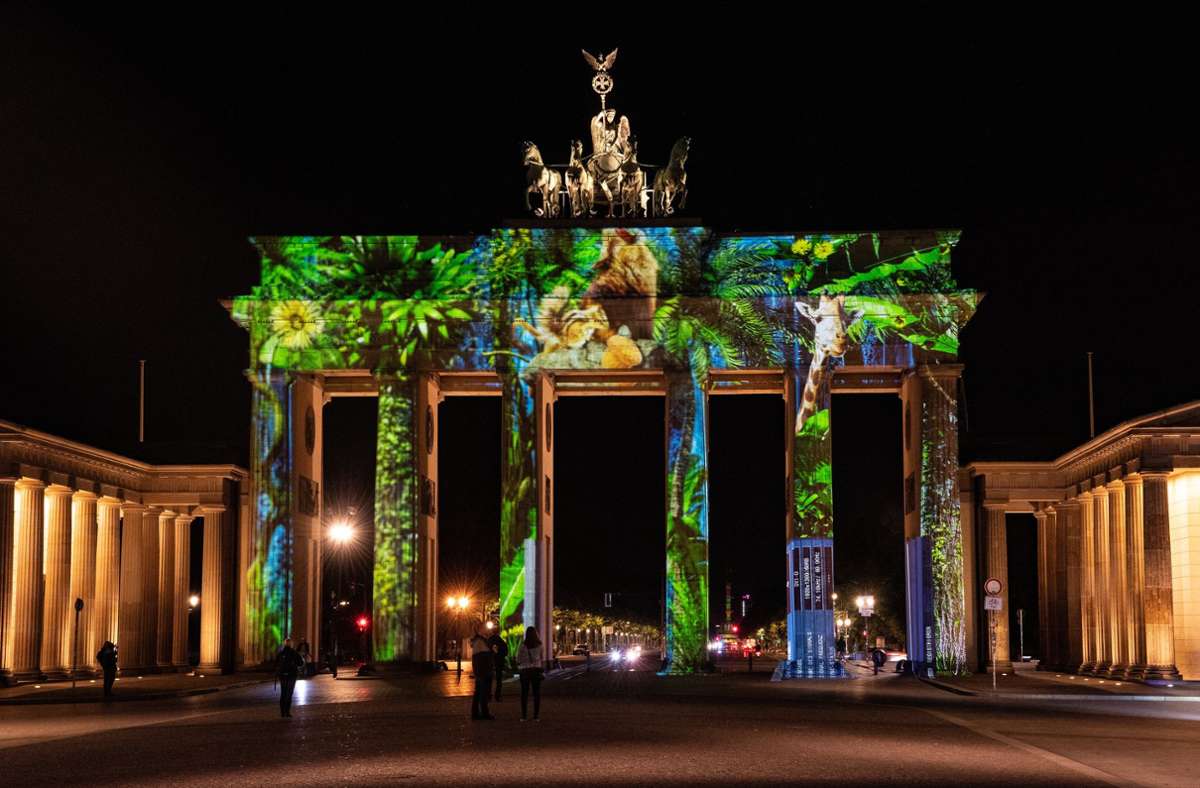 Das Brandenburger Tor gehört zu den Gebäuden, die beim „Festival of Lights“ angestrahlt werden.