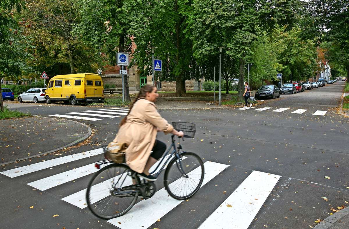 Fahrradstadt Esslingen: Vorrang von Fahrradfahrern oft missachtet – Stadt will Abhilfe schaffen