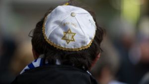 Strobl sieht Antisemitismus „auf den Straßen“