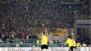 Neue Proteste: BVB-Fans erzwingen Spielunterbrechung