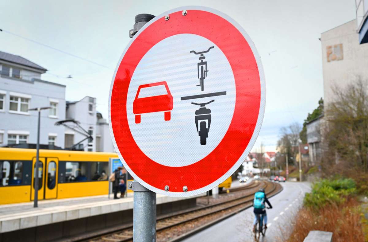 Fahrrad-Überholverbot in Stuttgart-Kaltental: Nach knapp vier Wochen fehlen schon die ersten Schilder