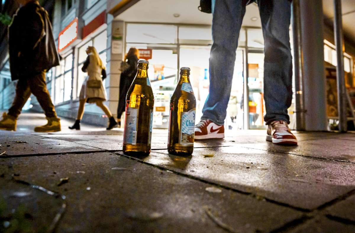 Alkohol und Jugendliche: Trinken bis der Arzt kommt – Stuttgart weitet Prävention aus