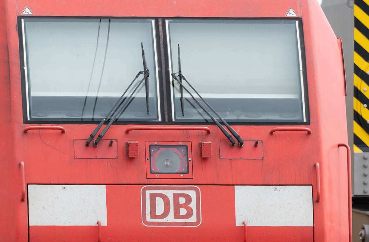 Unwetter in Südbaden: Bahnstrecke bei Bad Krozingen stand unter Wasser