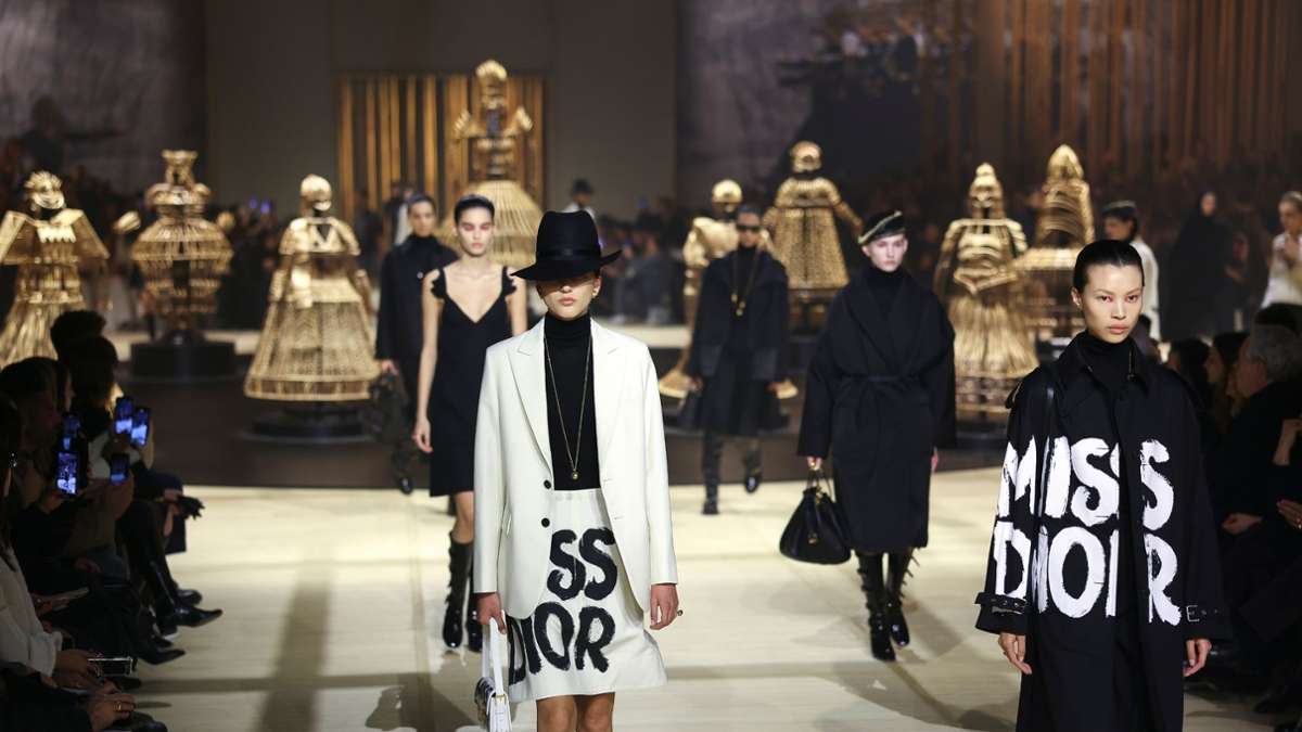 Mode: Dior stellt neue Kollektion in Paris vor