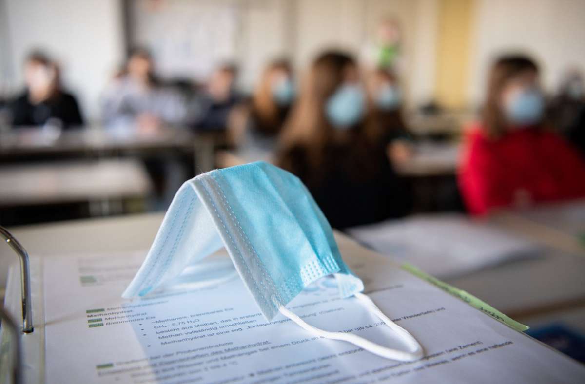 Unterricht in Baden-Württemberg: Schüler und Lehrer in Hotspots brauchen bald negativen Corona-Test