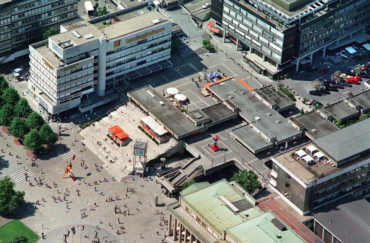Mit der Freitreppe des Kleinen Schlossplatz ist das Geschichtsprojekt Stuttgart-Album vor zehn Jahren gestartet.