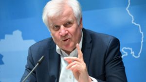 Horst Seehofer warnt vor steigenden Flüchtlingszahlen