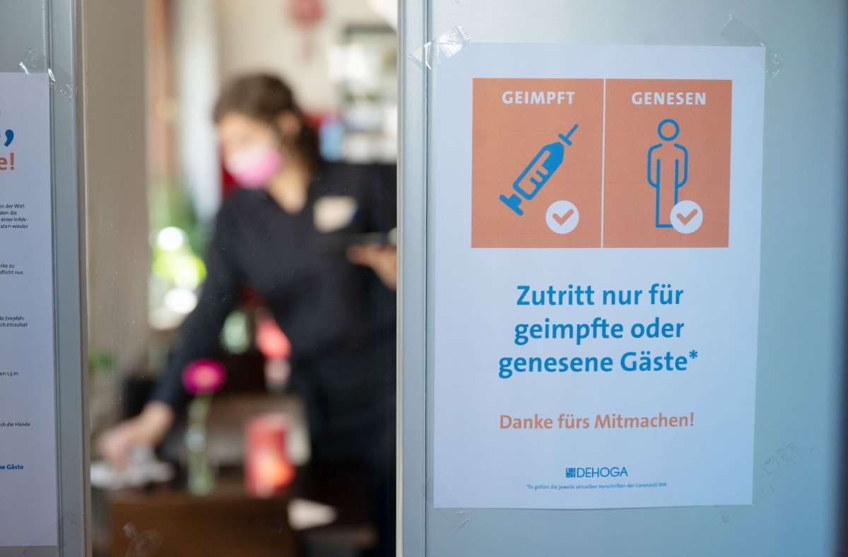 Gastronomie in Stuttgart: Stärkere  Kontrollen der 3-G-Regel   angekündigt