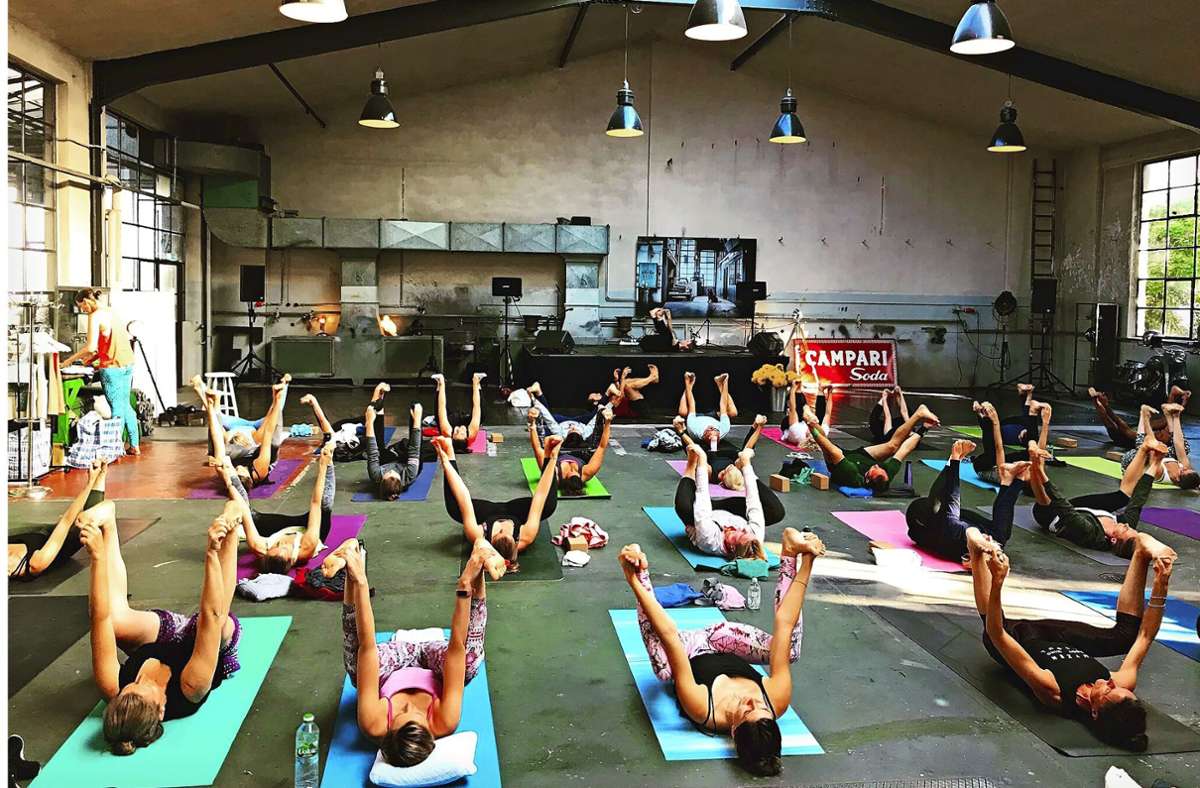 Yogafestival in Stuttgart: Weg zur guten  Tat führt  über die Matte