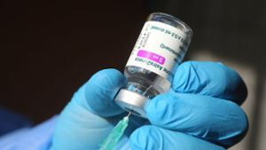 Großbritannien meldet 30 Blutgerinnsel bei rund 18 Millionen Impfungen