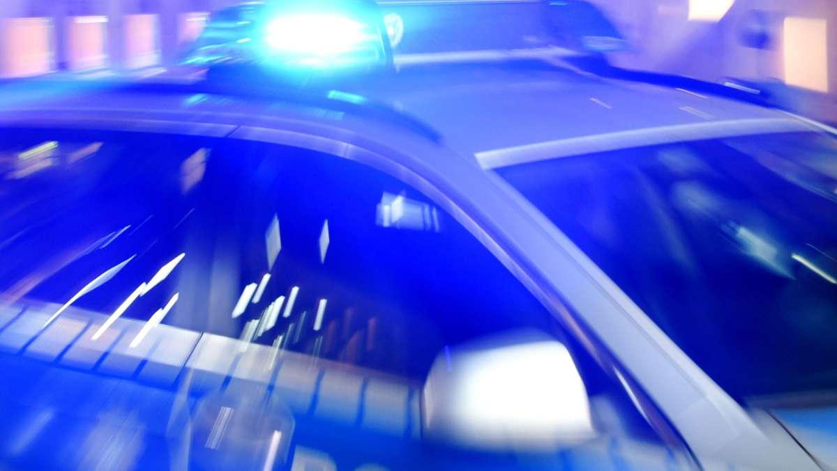 Diebstahl in Ludwigsburg: Diebe bauen mit gestohlenem Audi schweren Unfall