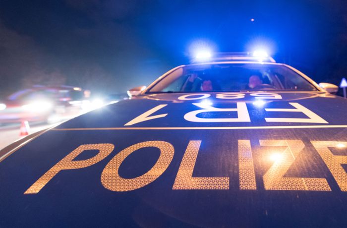 Unfall bei Leinfelden-Echterdingen: Falschfahrer auf der B 27 gefährdet Verkehr