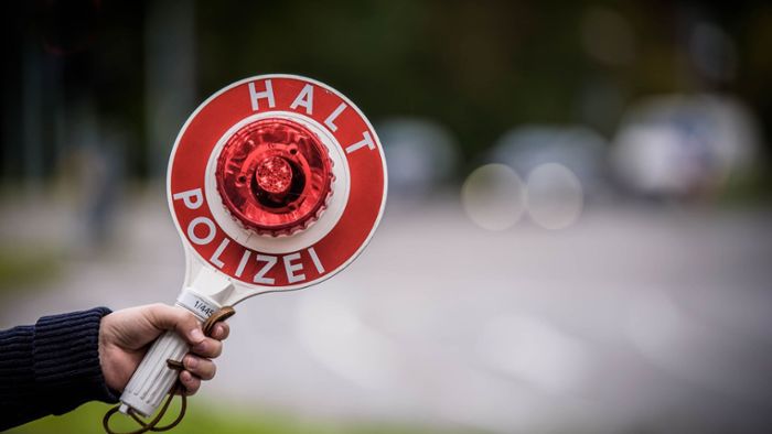 Polizeikontrolle in Hohenstadt: 69-Jähriger zweifelt „Echtheit“ der Polizisten an
