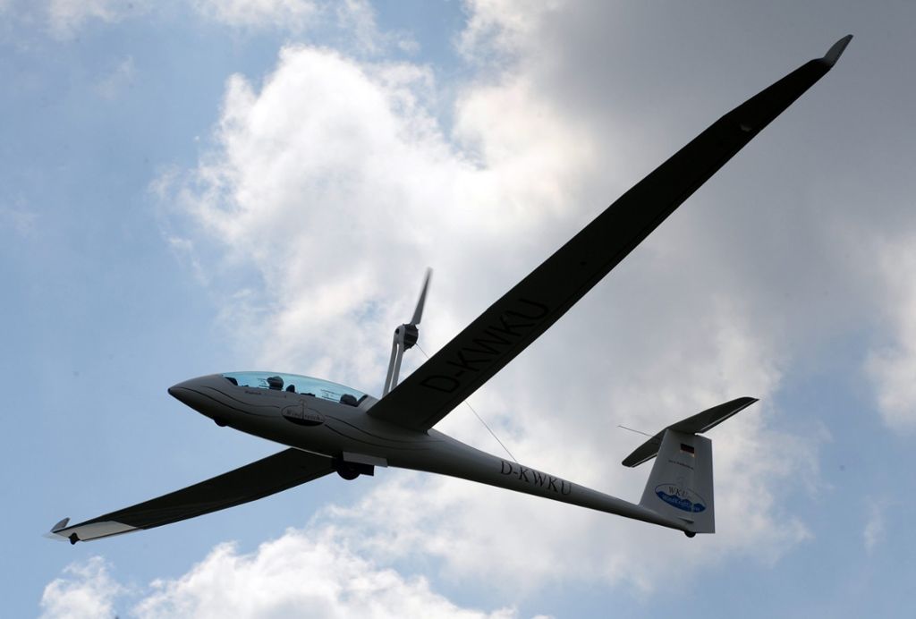 Pilot nach Absturz des Segelfliegers bei Metzingen gestorben: Flugschüler lebensgefährlich verletzt