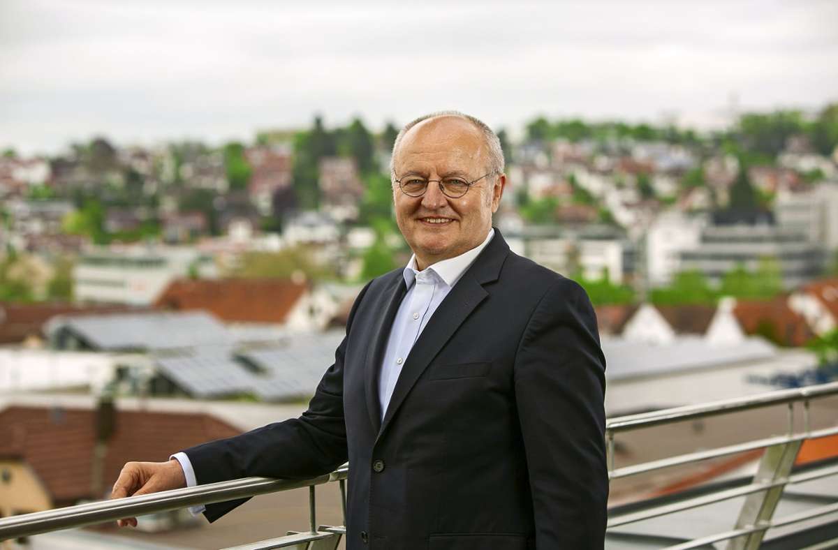 Wirtschaft im Kreis Esslingen: Nach 18 Jahren im Volksbankvorstand:   Heinz Fohrer geht in den Ruhestand