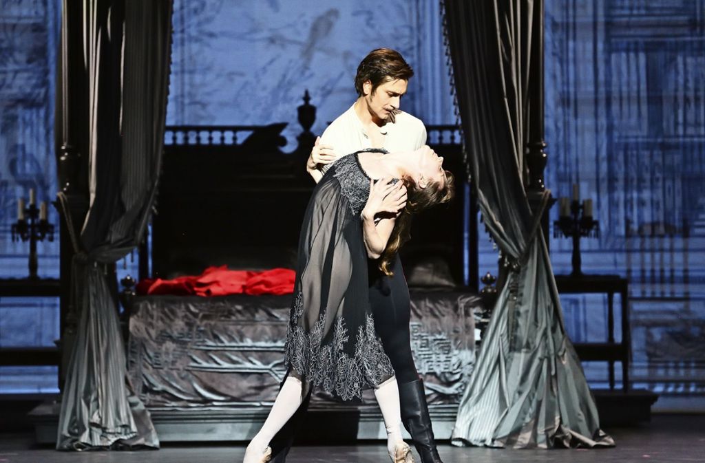 Das Stuttgarter Ballett zeigt Kenneth MacMillans „Mayerling“ mit einer neuen Ausstattung von Jürgen Rose: „Mayerling“ am Stuttgarter Ballett