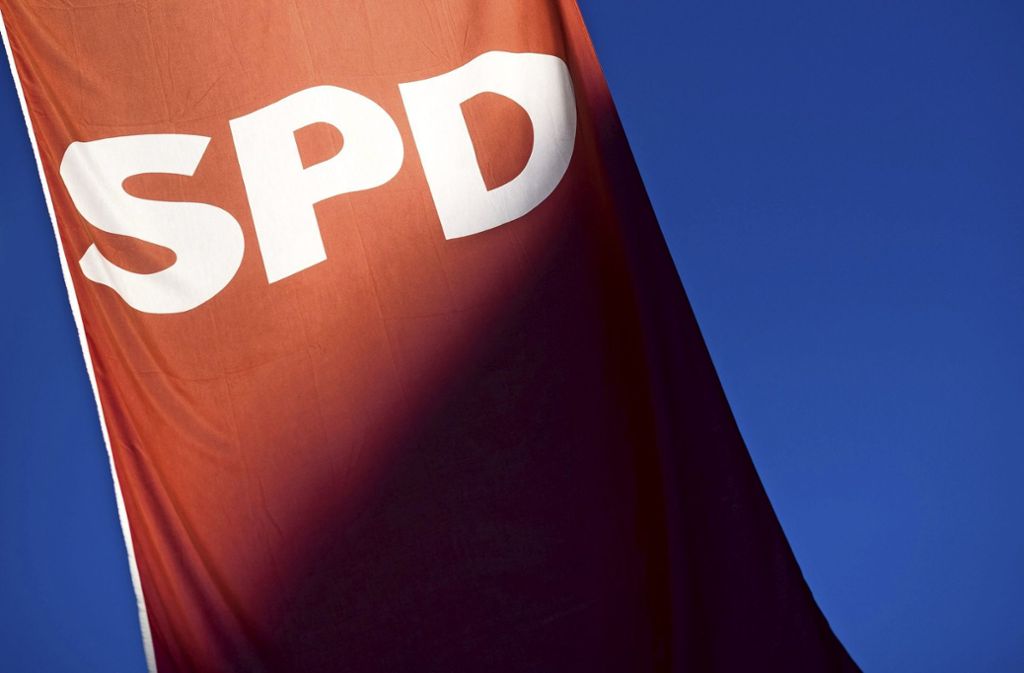 Das Rot leuchtet nicht mehr so hell wie früher: Siegmar Mosdorf, Ingeborg Hekler, Simon Bürkle und Helmut Thienwiebel (von links) sorgen sich um die SPD.