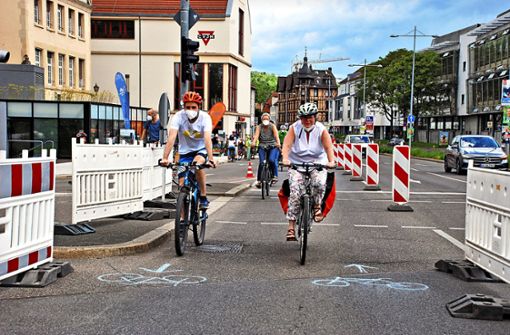 Die kurzfristig eingerichtete Radspur an der Maillekreuzung wurde am Weltfahrradtag Foto: /Peter Stotz