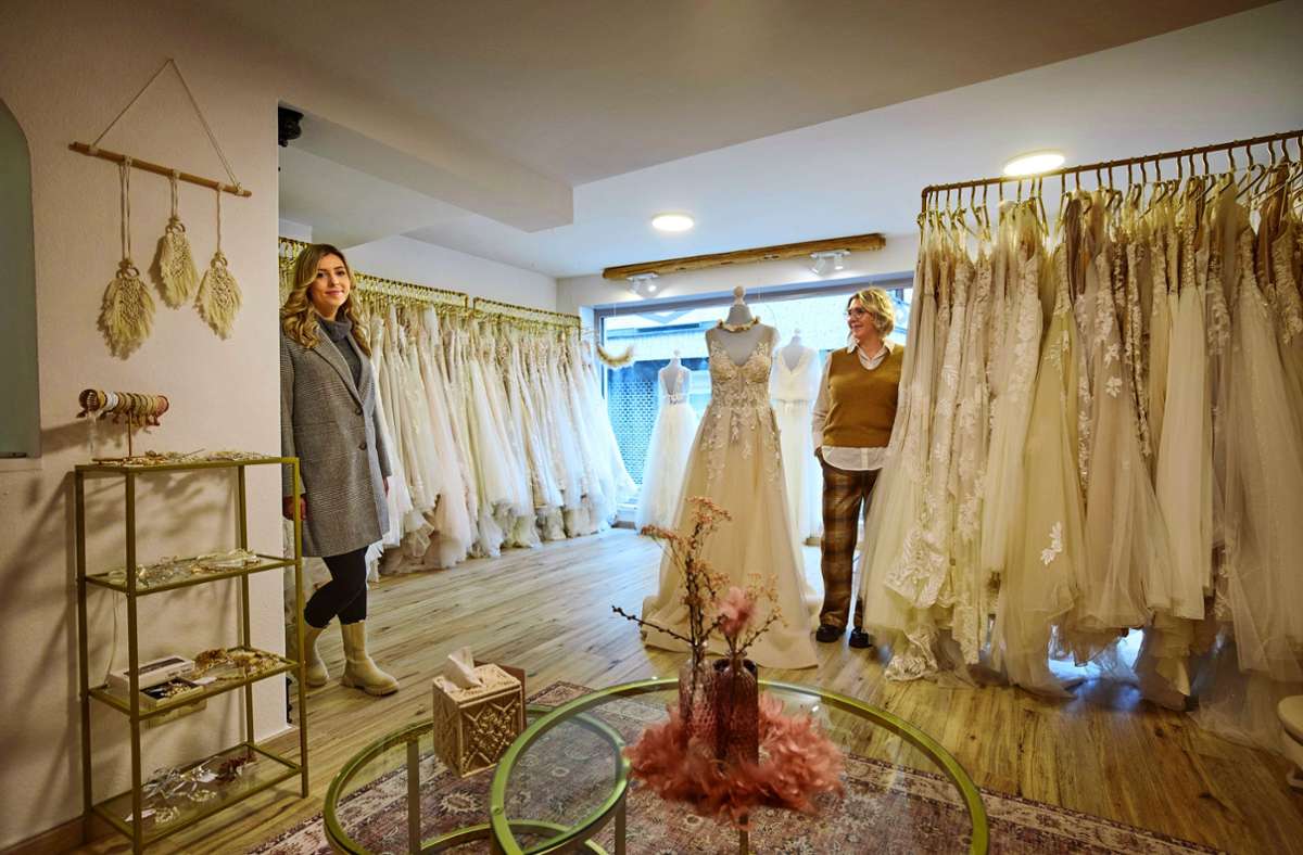 Secondhand-Brautmode in Murrhardt: Verliebt in Tüll und Spitze