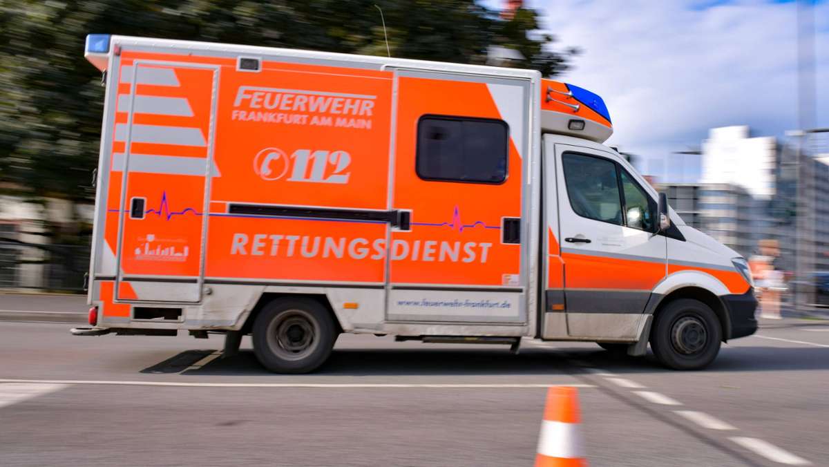 Arbeitsunfall in Leinfelden-Echterdingen: Tödlicher Unfall  mit Gabelstapler