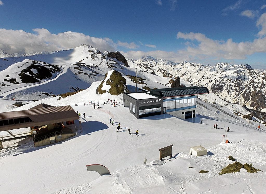 Ischgl, im Tiroler Paznauntal: Die neue Flimjochbahn führt von der Idalp hinauf auf das Flimjoch in 2751 Meter Höhe.Animation: TVB Paznaun-Ischgl