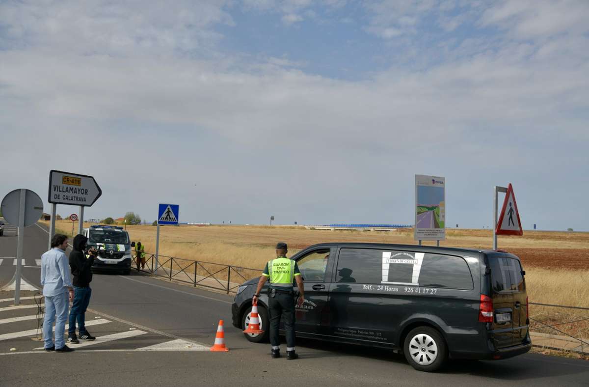 Bluttat in Spanien: Mann feuert auf Fahrzeuge - drei Tote