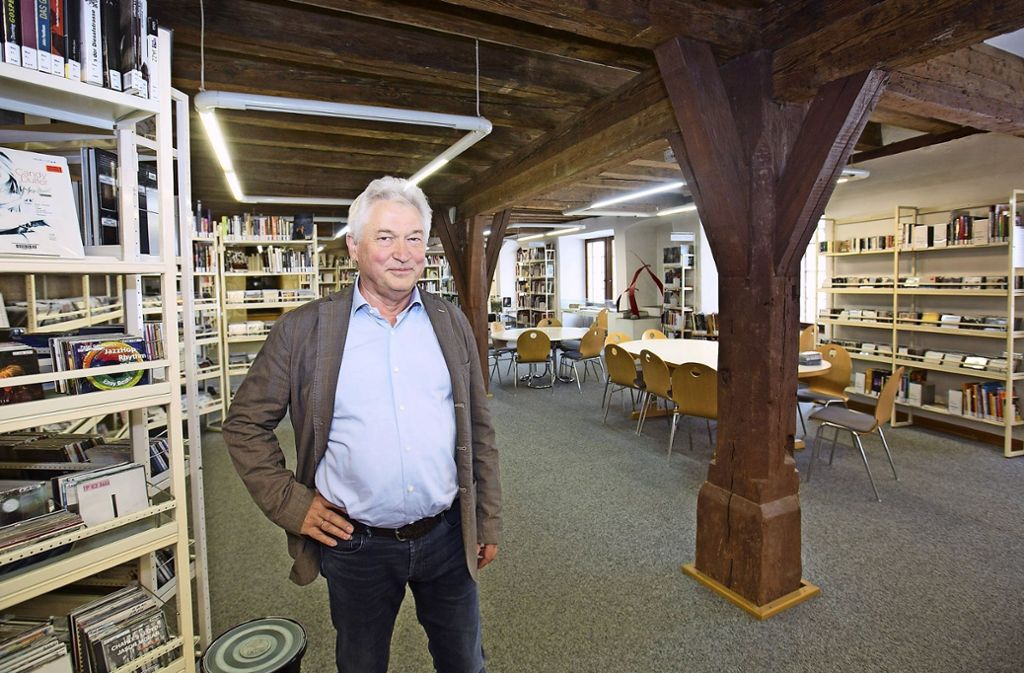 Architekt Peter Schell im Interview zu Risiken und Chancen des Verbleibs im Bebenhäuser Pfleghof: Denkmalexperte: Büchereisanierung eröffnet Chancen