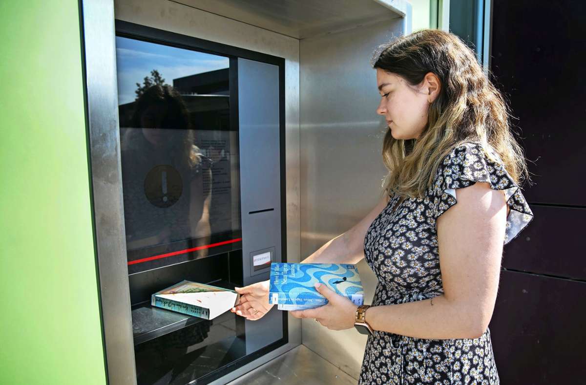 Neues Angebot der Stadtbücherei Nellingen: Bücherrückgabe geht jetzt per Automat