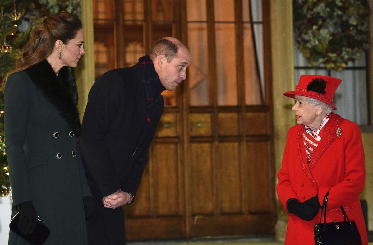Auf Schloss Windsor trafen Prinz William und Herzogin Kate Queen Elizabeth II.