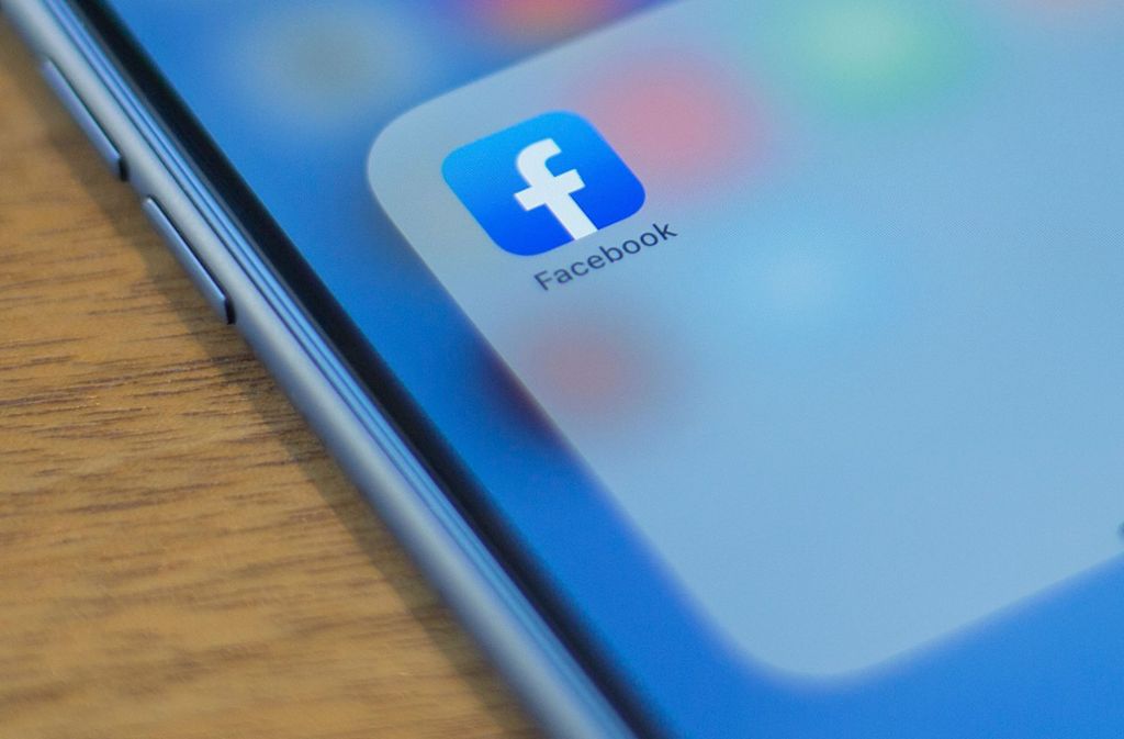 Online-Netzwerk: Facebook warnt Nutzer vor Corona-Falschmeldungen