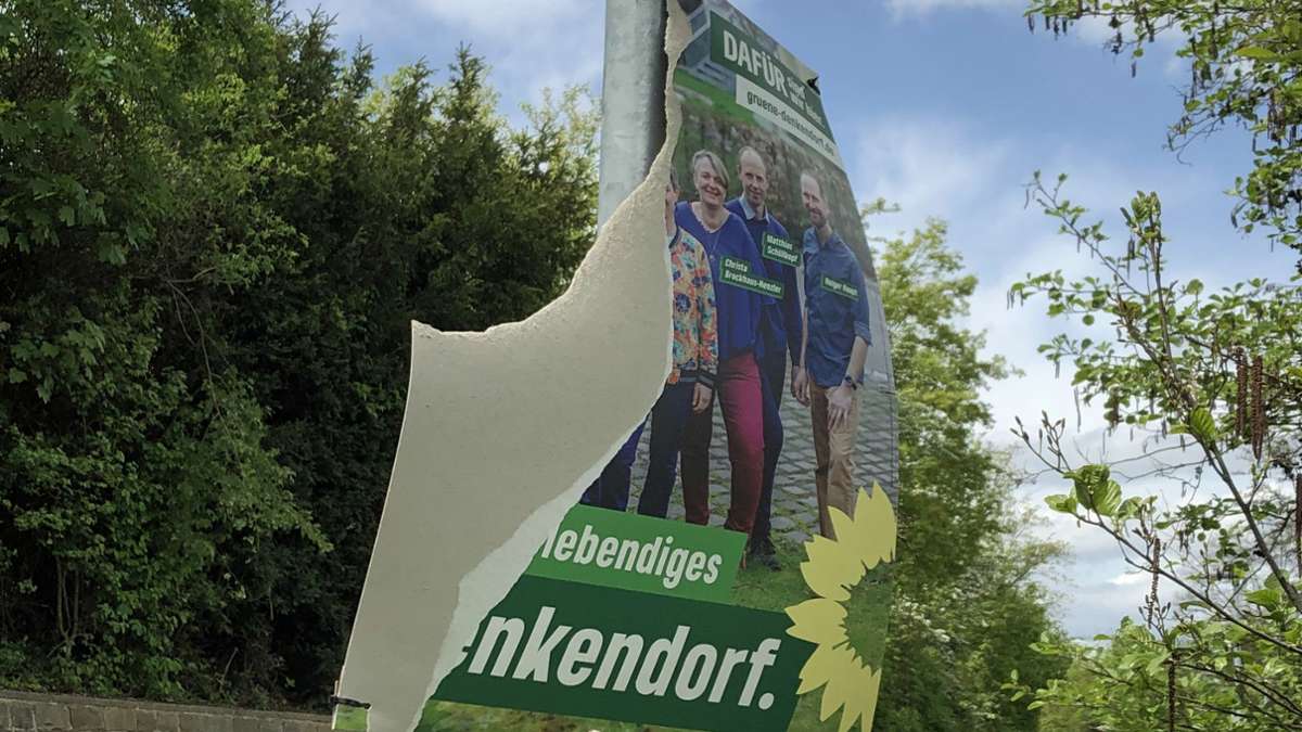 Vandalismus in Denkendorf: Unbekannte zerstören Wahlplakate der Grünen