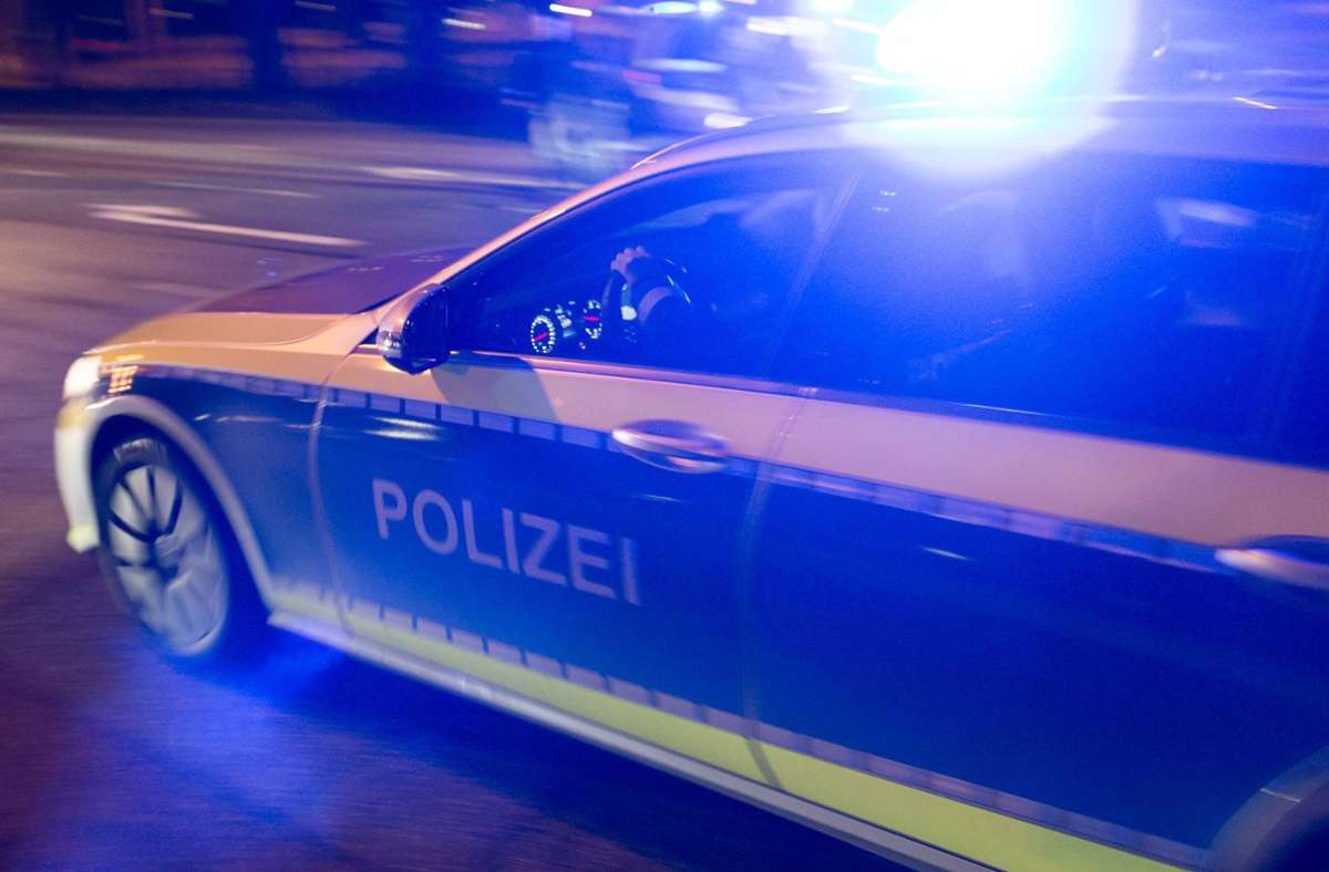 Verfolgungsjagd in Stuttgart: Smart-Fahrer flieht vor der  Polizei