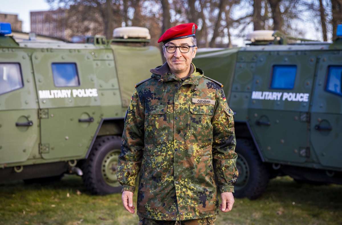 Oberleutnant Özdemir: Was der Landwirtschaftsminister bei der Bundeswehr macht