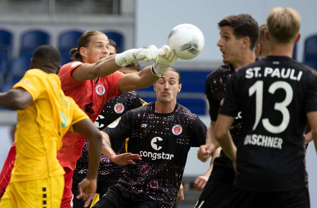 DFB-Pokal: VfL Bochum souverän – FC St. Pauli mit Mühe