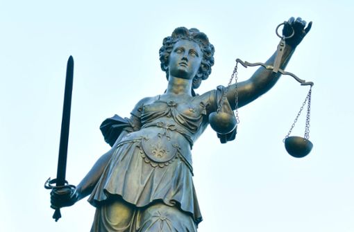 Das Gericht sprach den Mann schuldig. (Symbolbild) Foto: IMAGO/Jan Huebner/IMAGO/Blatterspiel