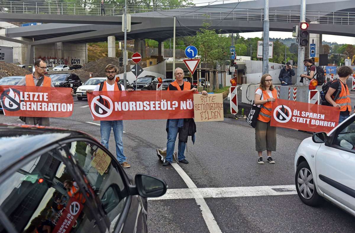 Wegen Straßenblockade verurteilt: 3200 Euro Strafe – warum ein Esslinger Stadtrat  seinen Protest nicht bereut