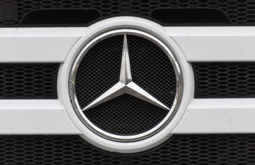 Klage gegen Daimler Lkw