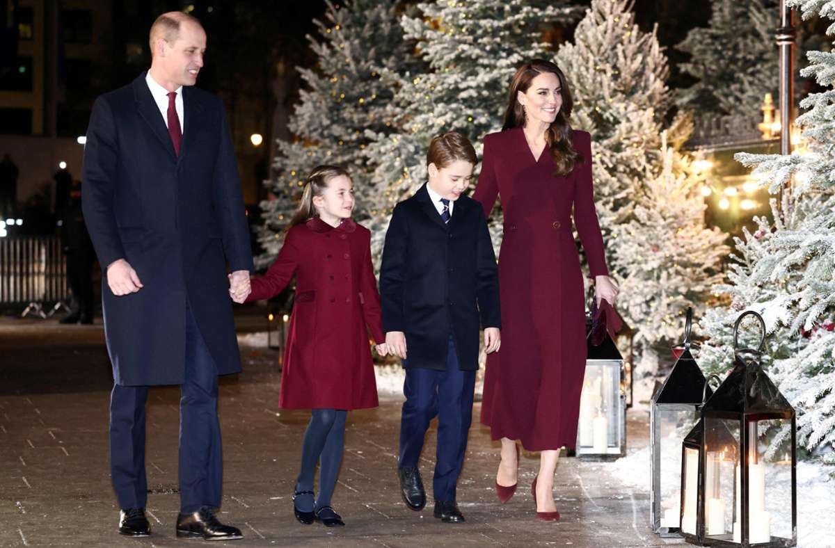 Am Donnerstag besuchten Prinz William und Prinzessin Kate mit ihren Kindern George und Charlotte ein Weihnachtskonzert in der Westminster Abbey.