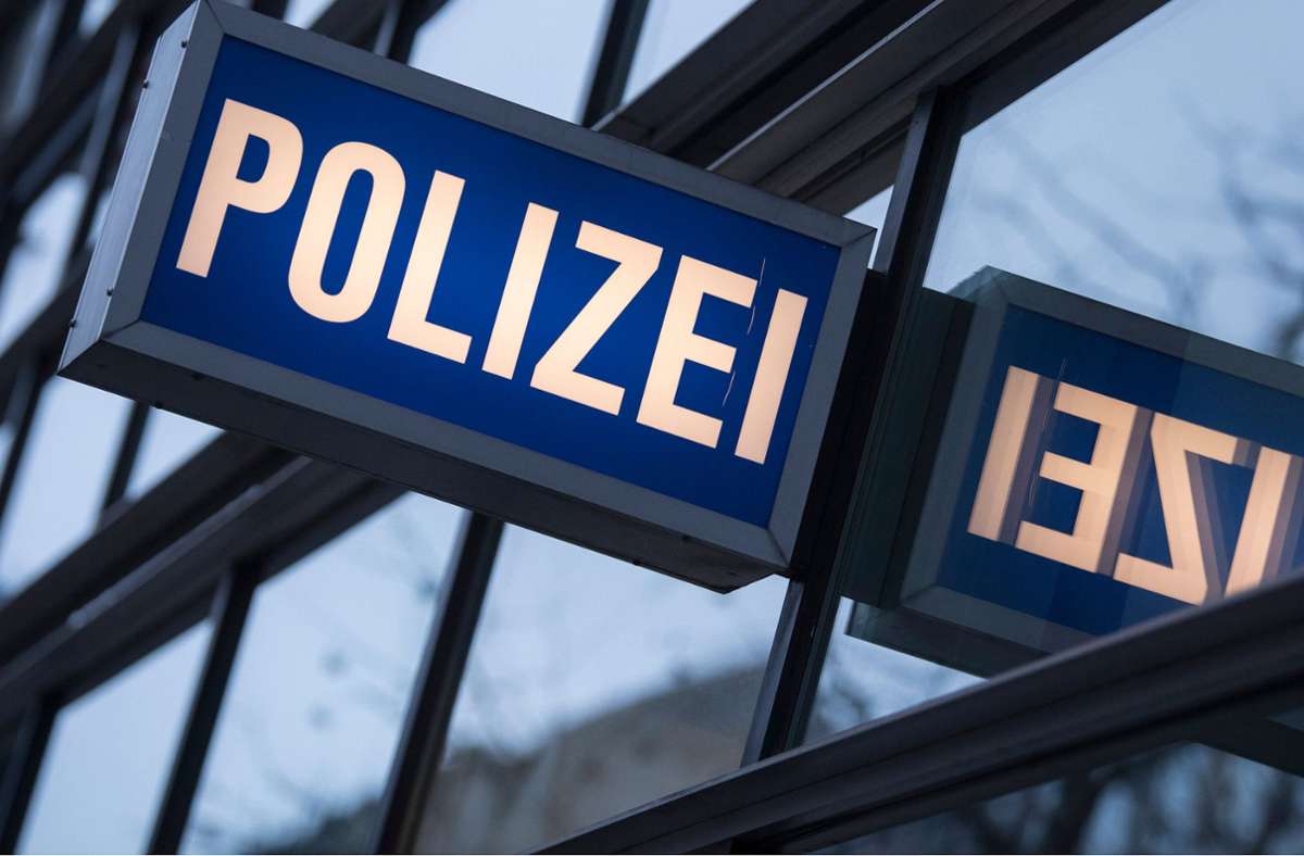 Vorfall in Weil am Rhein: Mann pinkelt an Tür von Polizeirevier
