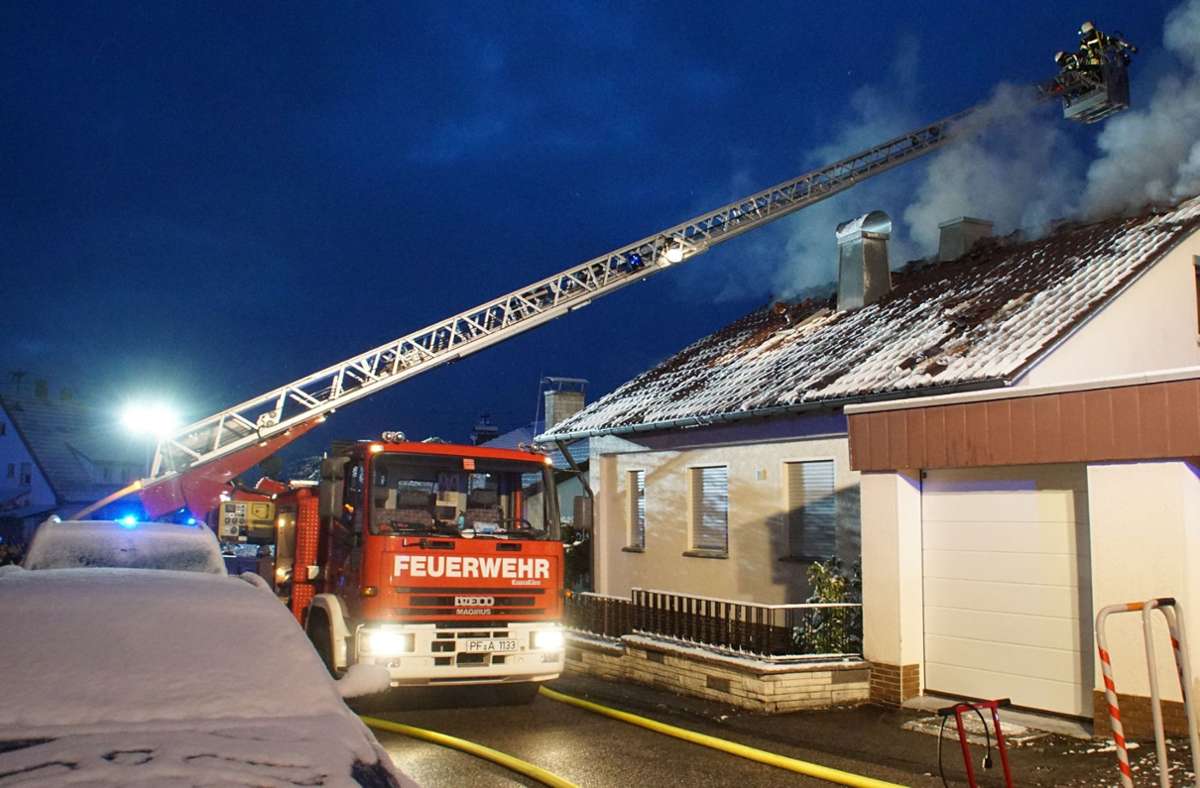 Birkenfeld im Enzkreis: 200.000 Euro Schaden nach Feuer in Wohnhaus
