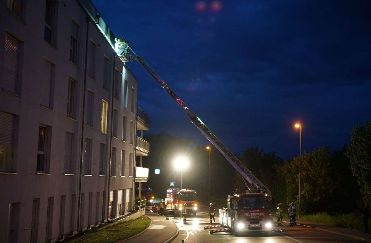 Nürtingen im Kreis Esslingen: Zwei Verletzte nach Brand in Seniorenzentrum