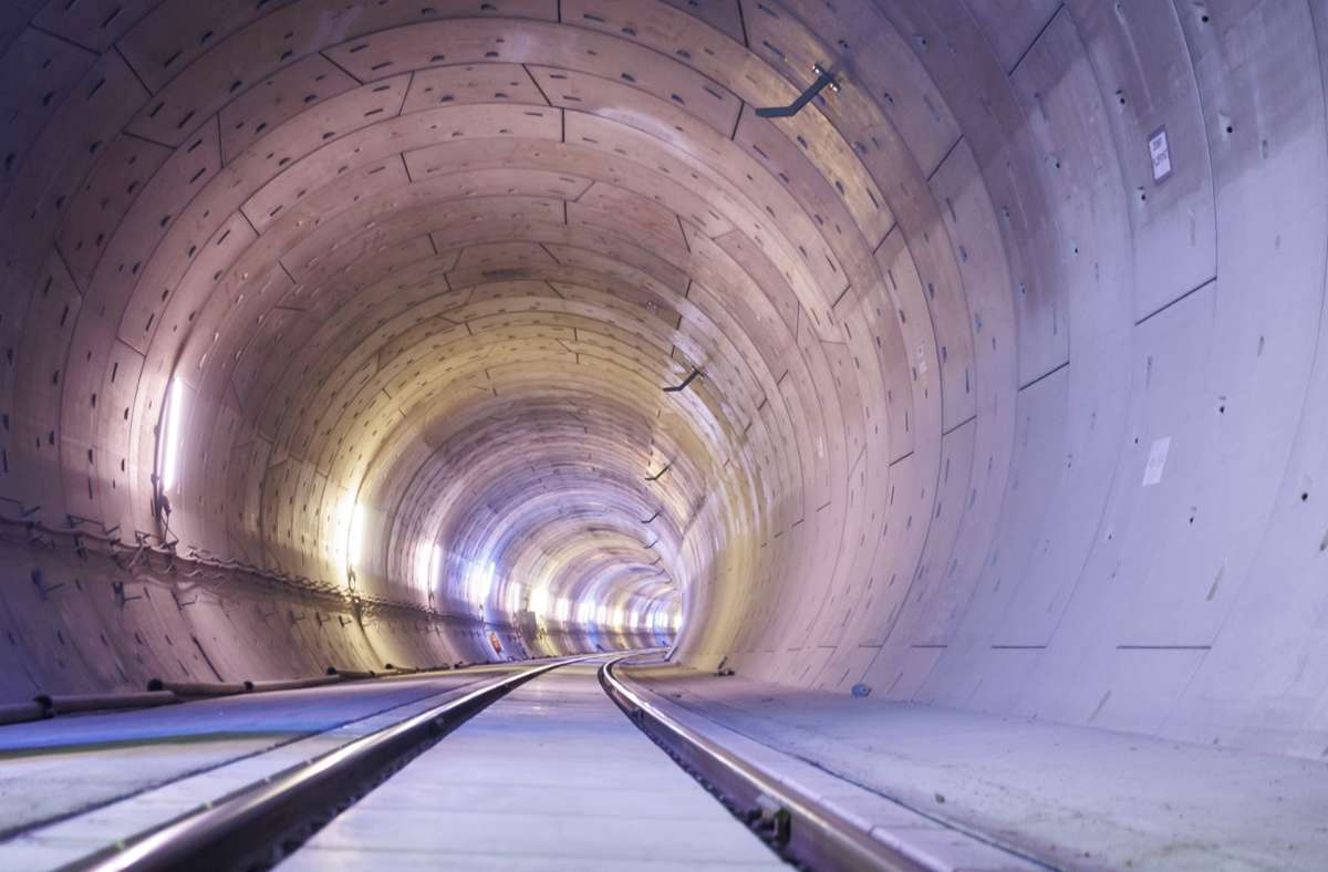 Mit knapp neuneinhalb Kilometern zählt der Fildertunnel zu den längsten Tunnel in Deutschland.