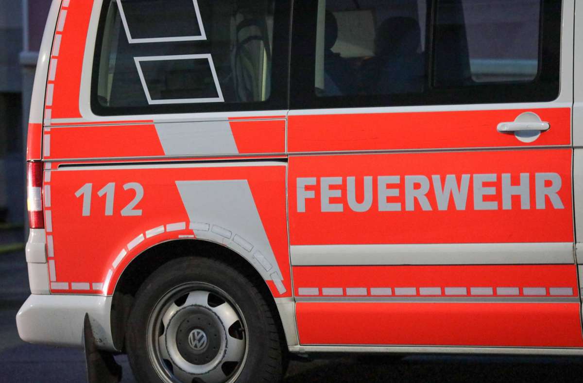 Feuerwehr  in Kirchheim: Brand auf Balkon durch Teelicht ausgelöst