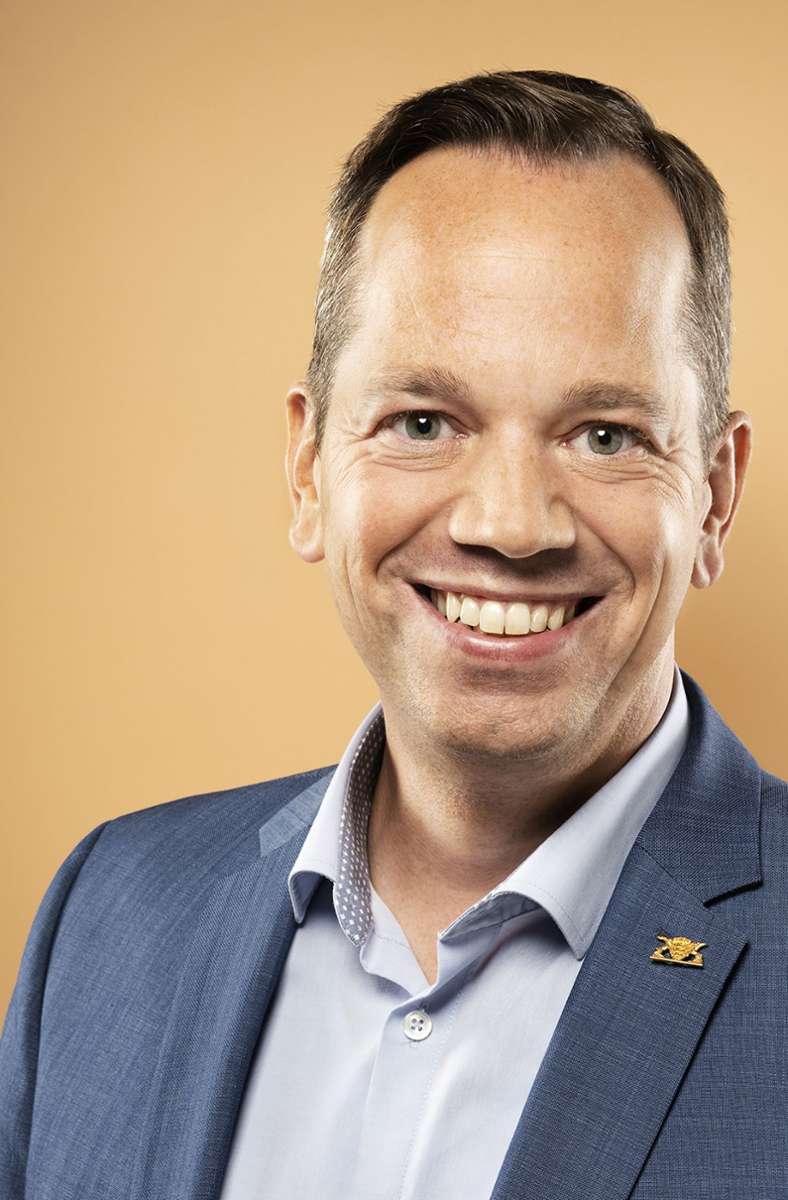 Nicolas Fink tritt bei der Landtagswahl 2021 als SPD-Kandidat für den Wahlkreis Essslingen an.