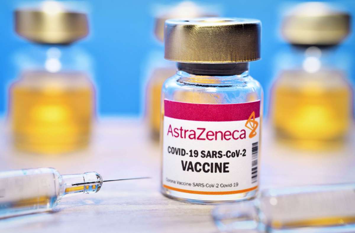 Corona-Impfung: Mehr Nebenwirkungen bei Astrazeneca-Impfstoff?