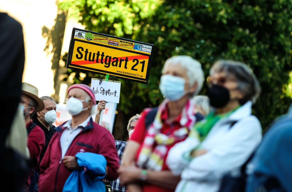 Montagsdemo in Stuttgart: S-21-Gegner protestieren nach Corona-Pause wieder