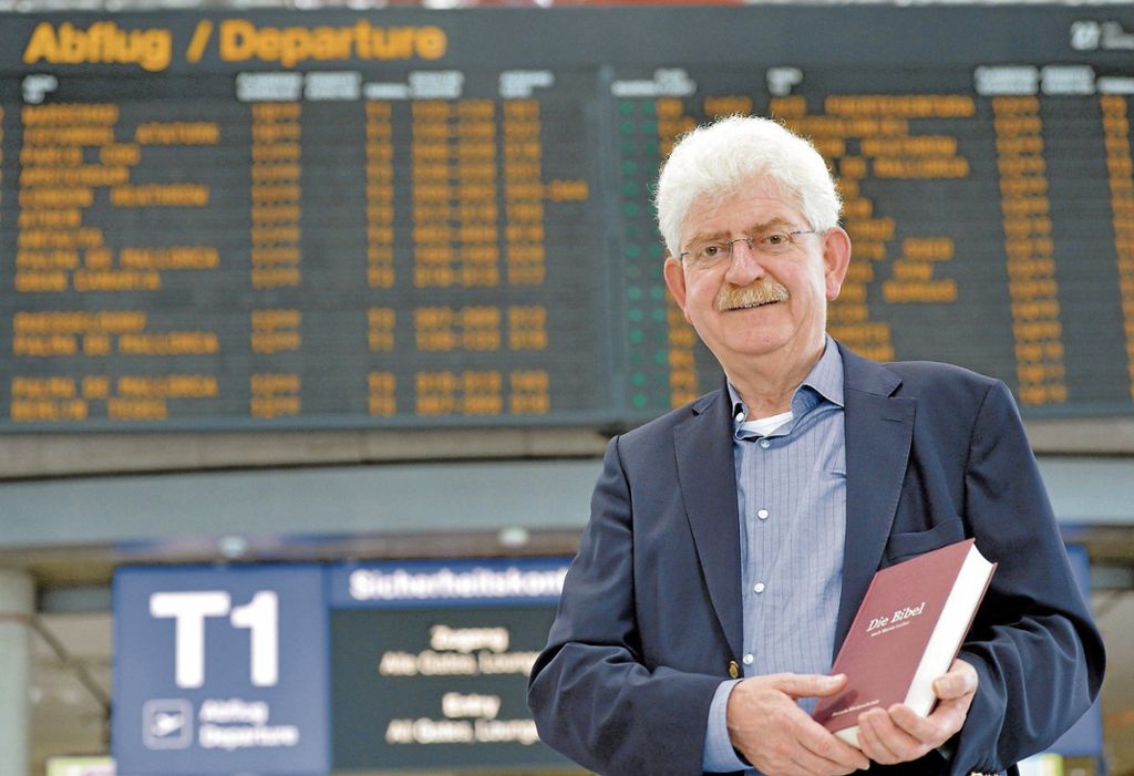 Dieter Kleinmann ist evangelischer Pfarrer am Stuttgarter Flughafen: Seelsorger für zehn Millionen Menschen