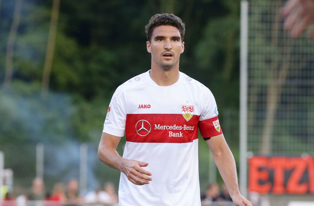 VfB Stuttgart gegen Wehen Wiesbaden: Comeback von Marcin Kaminski nach  schwerer Knieverletzung
