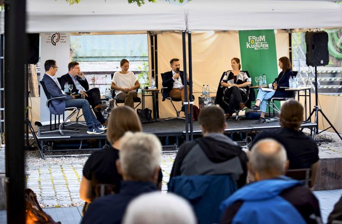 Bundestagswahl 2021: Bundestagskandidaten diskutieren in Stuttgart über Rassismus, Flucht und Migration