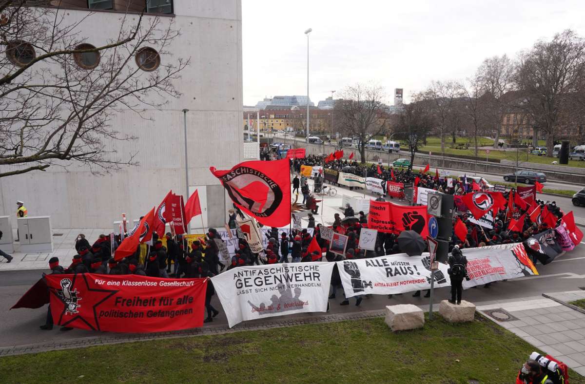 Antifa-Demo in Stuttgart: Stadt stellt keine Coronaverstöße fest